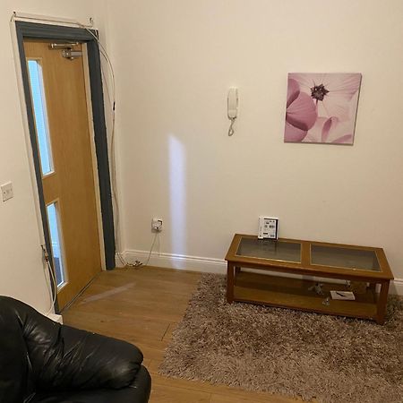 Single Room In Cv1 Fargo Village Room With Shared Bathroom Coventry Exterior photo