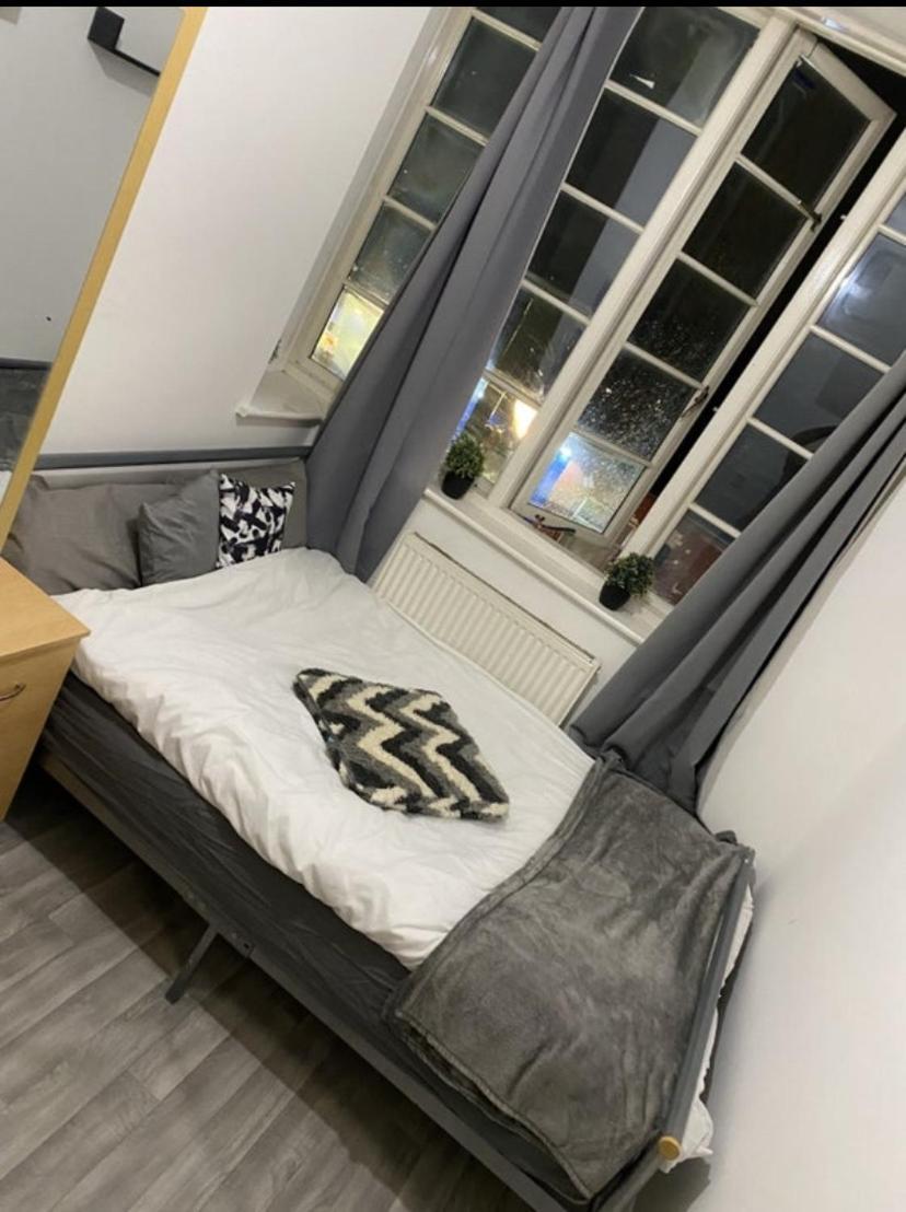 Single Room In Cv1 Fargo Village Room With Shared Bathroom Coventry Exterior photo